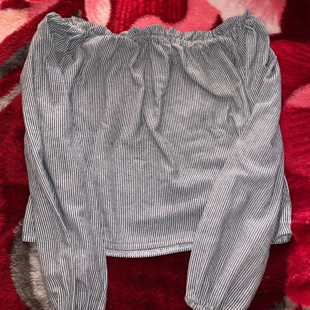 Brandy Melville Off the Shoulder Blouse